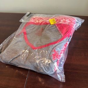 Brand new never opened sleepwear set Large